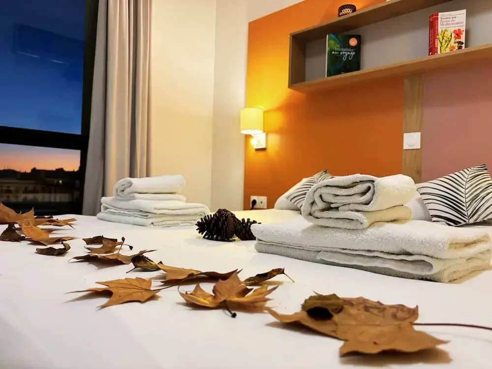 Apparthôtel Privilodges Toulon Centre Gare - Photo 3