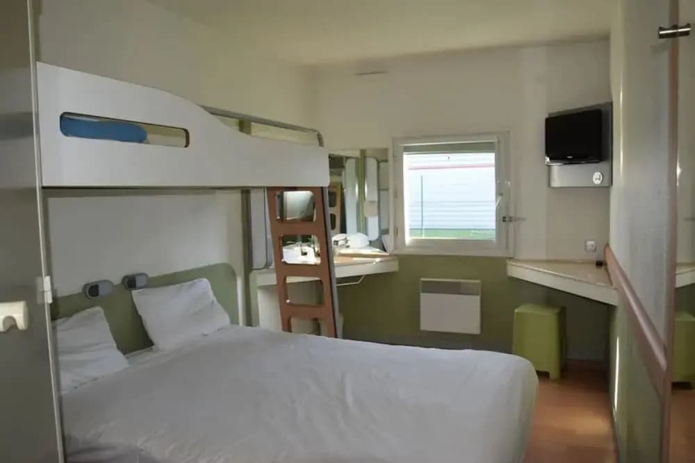 Ibis Budget Villeneuve Le Roi - Photo 2