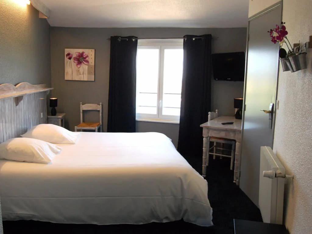 Hotel Le Domanial - Photo 2