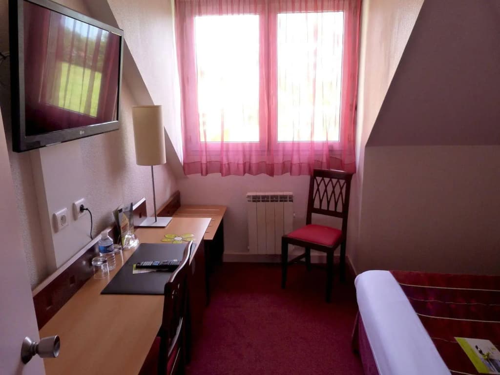 Hotel Le Châteaubriant - Miniature 6