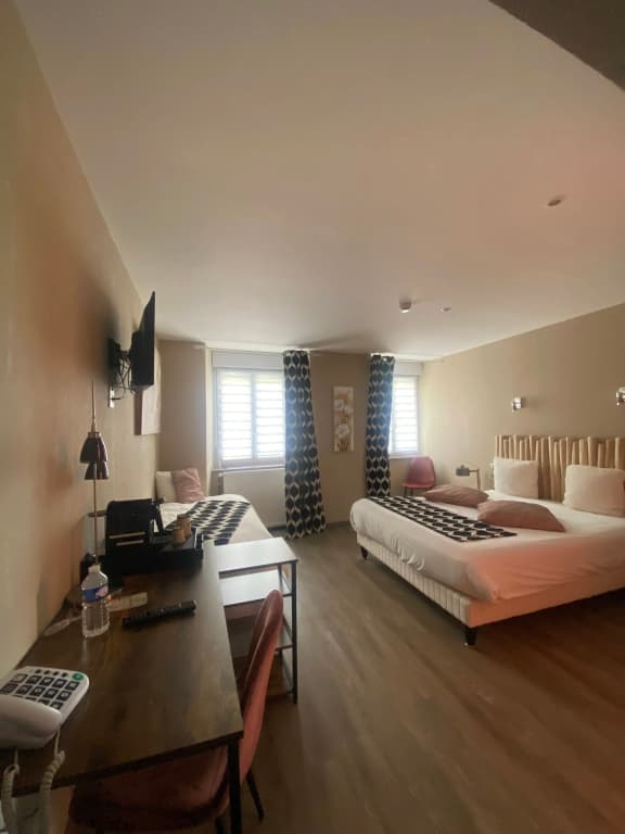 Logis Central Hôtel & Spa - Photo 5