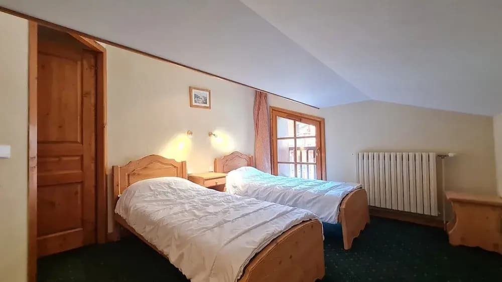 Apartment in Les Deux Alpes Near Ski Resort - Photo 3