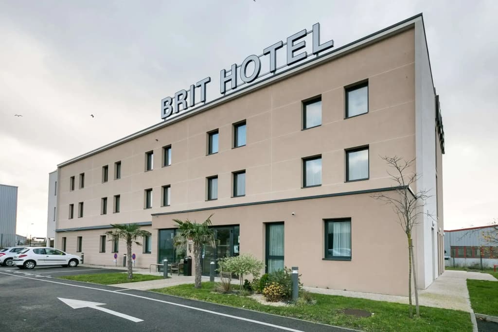 Brit Hotel Dieppe - Photo 1
