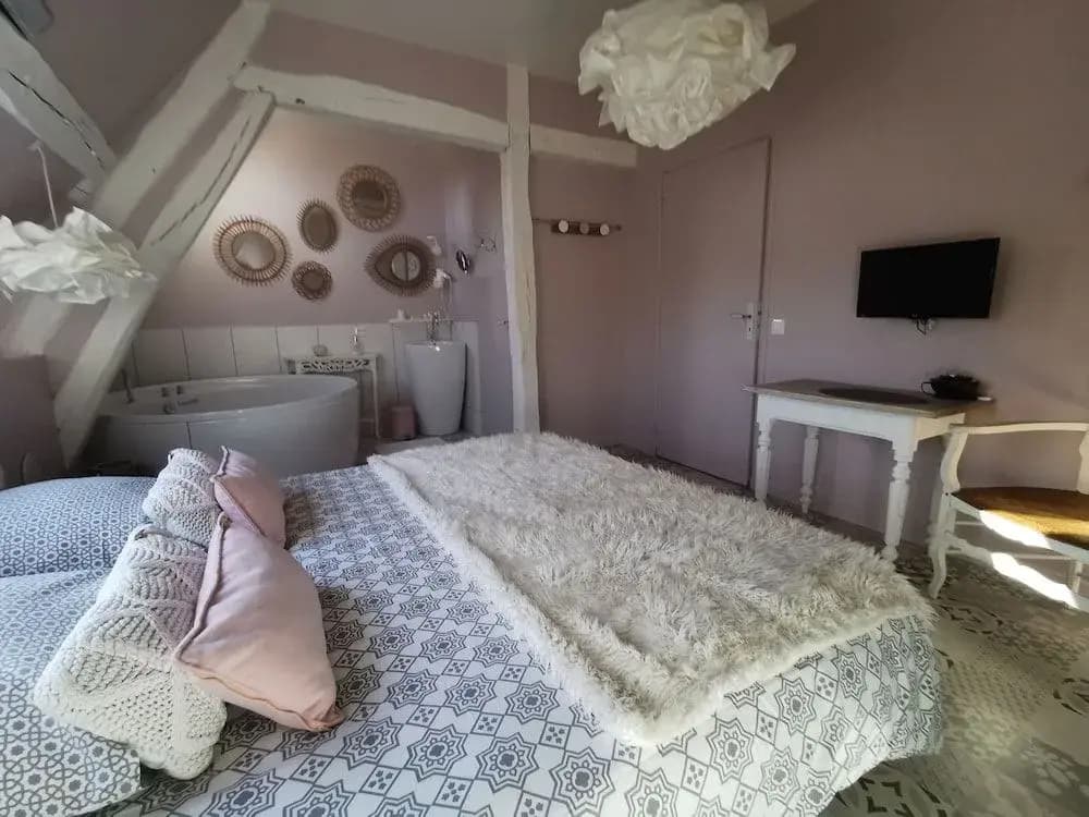 La Cour d'Hortense - Miniature 6