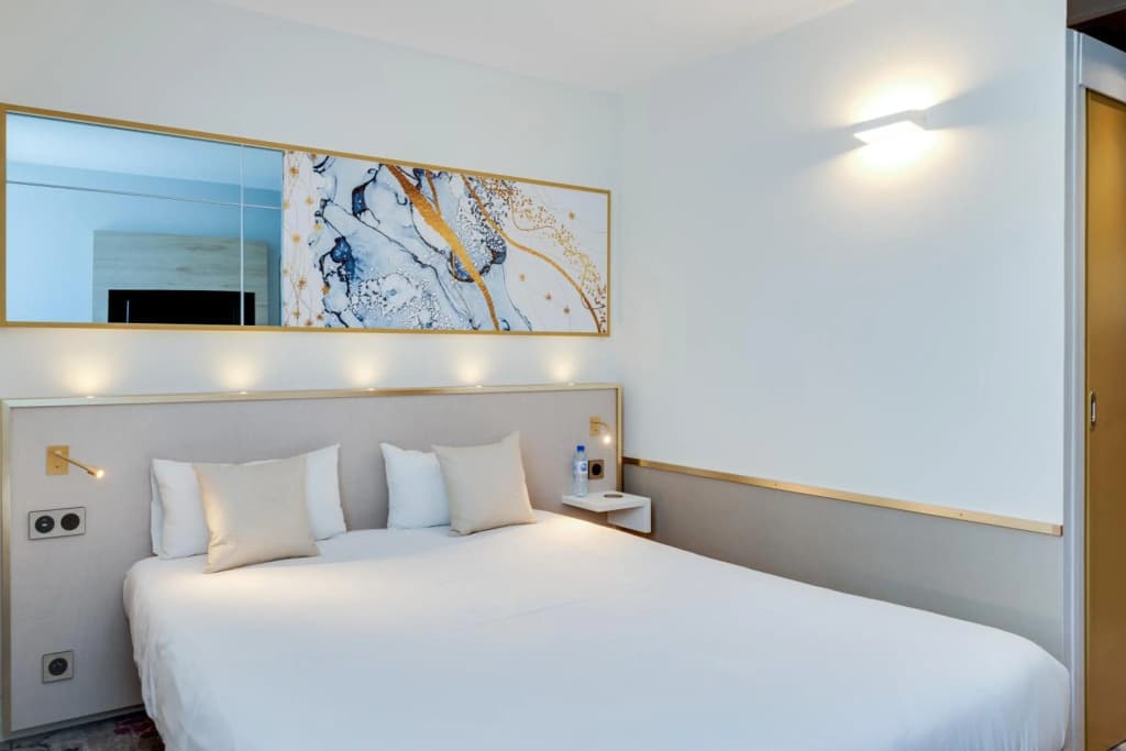 Brit Hotel Orléans St Jean de Braye - L'Antarès - Photo 3