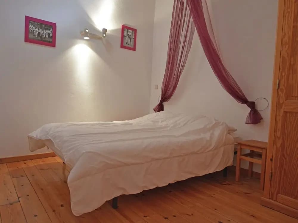 Chic Farmhouse With Swimming Pool in Prunet-et-Belpuig - Miniature 6