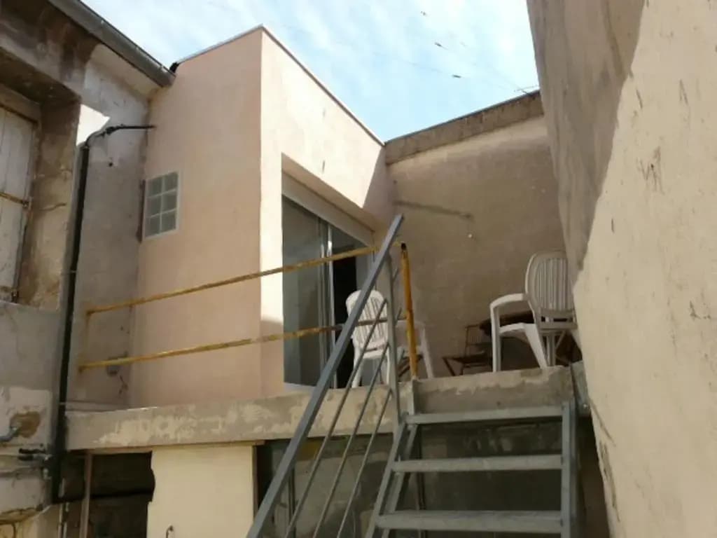 T4 de 85m2 avec garage en plein coeur de Sète - Miniature 8