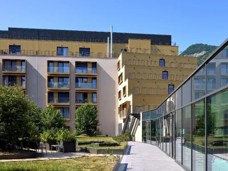 Quality Suites Voiron - Photo 4