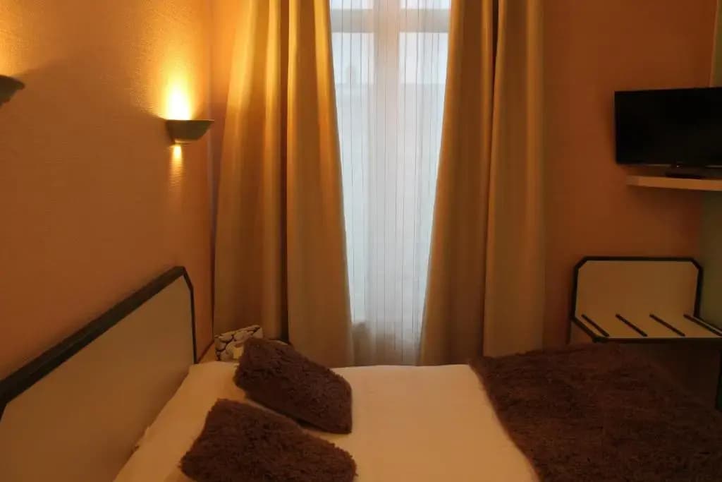 Hotel Napoleon - Photo 2