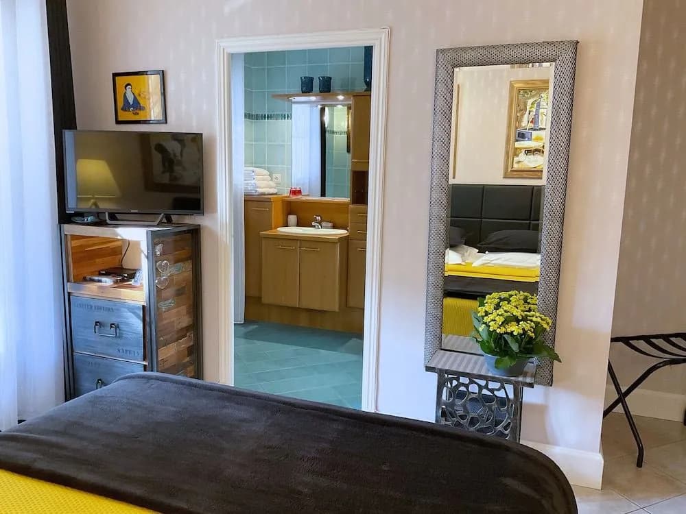 Villa l'Olivier, Chambre d'Hôtes Les Volets Bleus - Photo 3