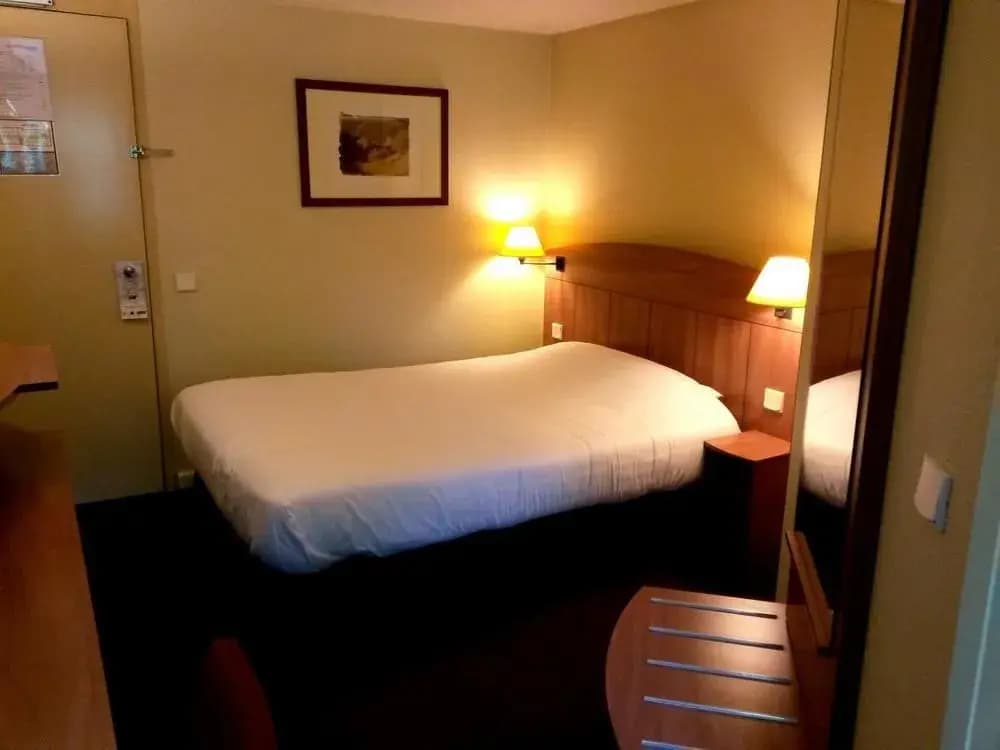 Comfort Hotel Grenoble Meylan - Miniature 6