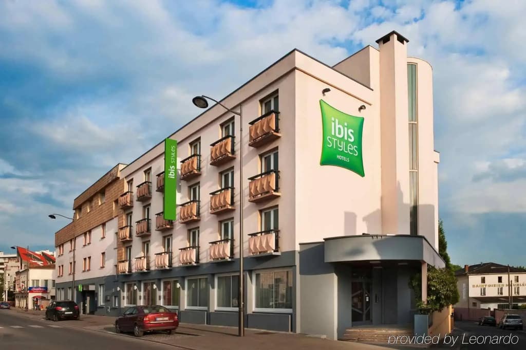 ibis Styles Saint Dizier - Photo 1