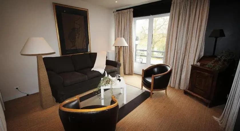 Hostellerie du Country Club - Miniature 6