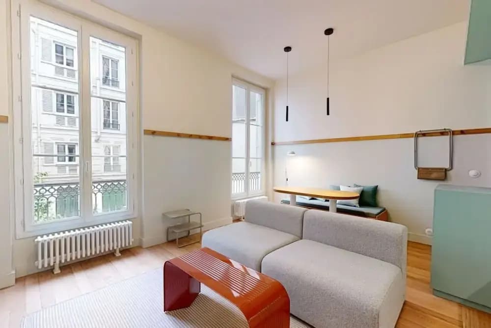 Altido Charming 2-bed Flat w Shared Spaces - Miniature 6