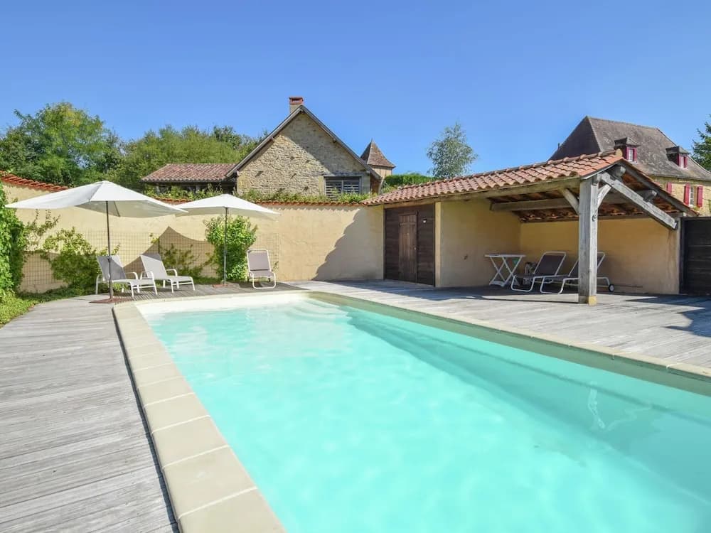 Elegant Villa in Saint-medard - Photo 3