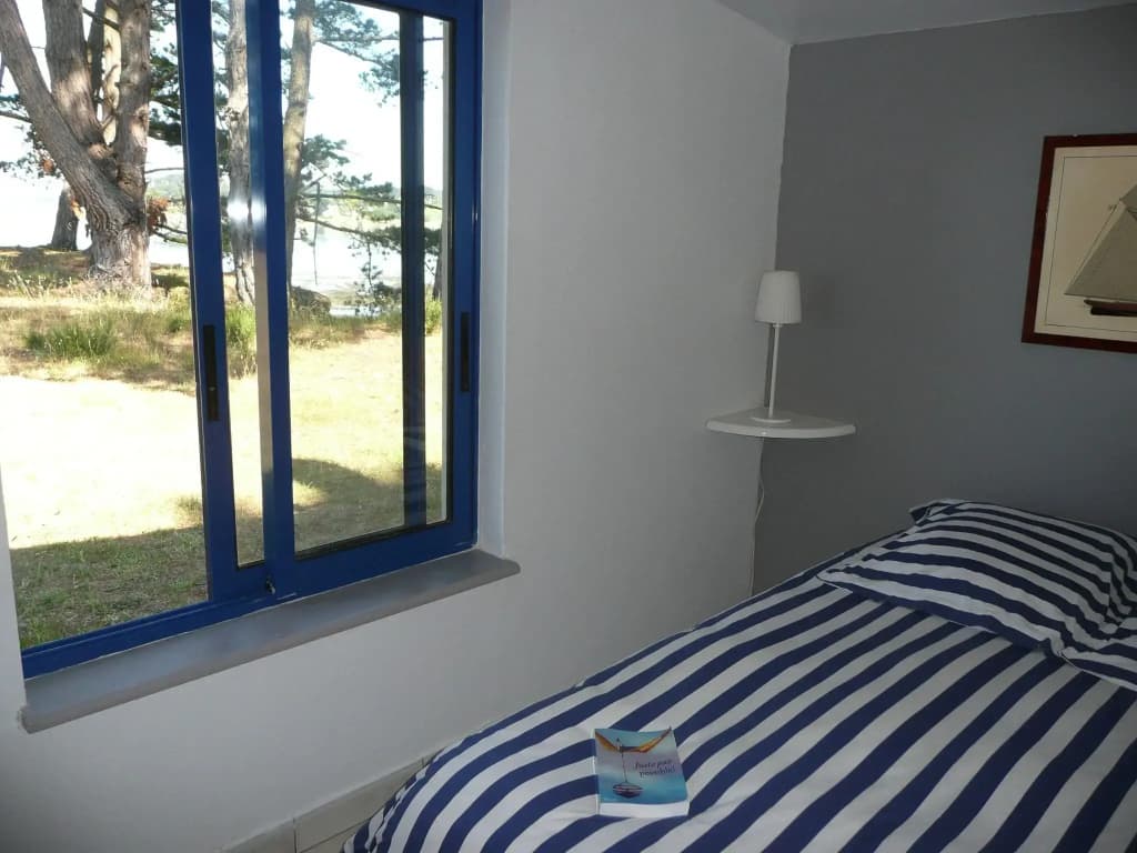Villa in Le Faou With Panoramic Sea Views - Photo 2