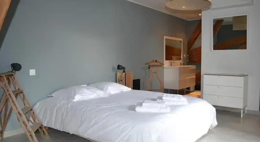 Maison Cachée - Photo 1