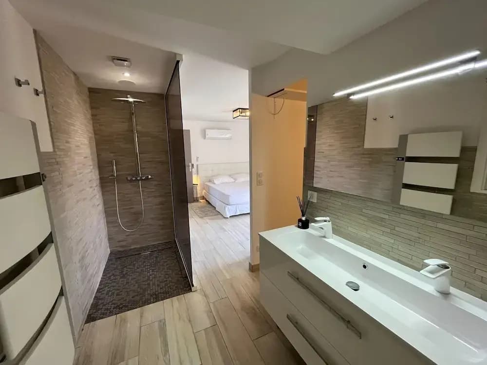 Charming Villa in Saint-tropez With Private Pool - Miniature 6