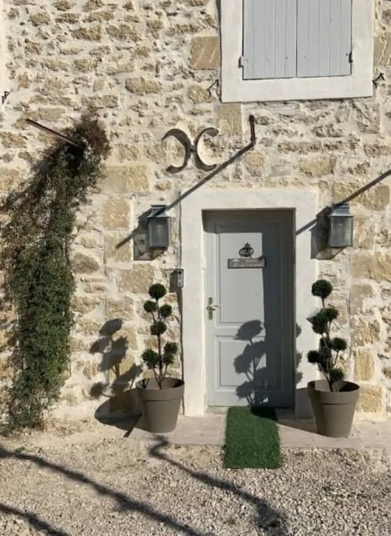 Appt 2 pieces dans Mas provençal - Photo 1