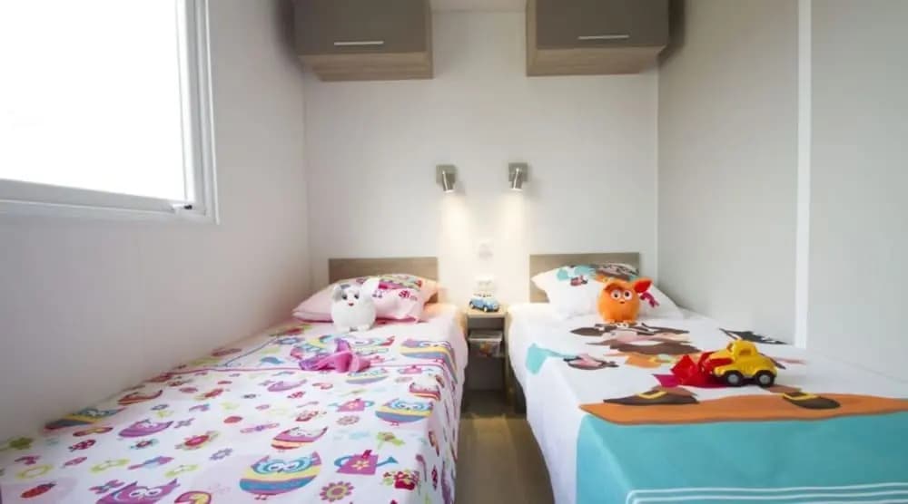 Bessan Mobile Home With Pool Fun - Photo 2