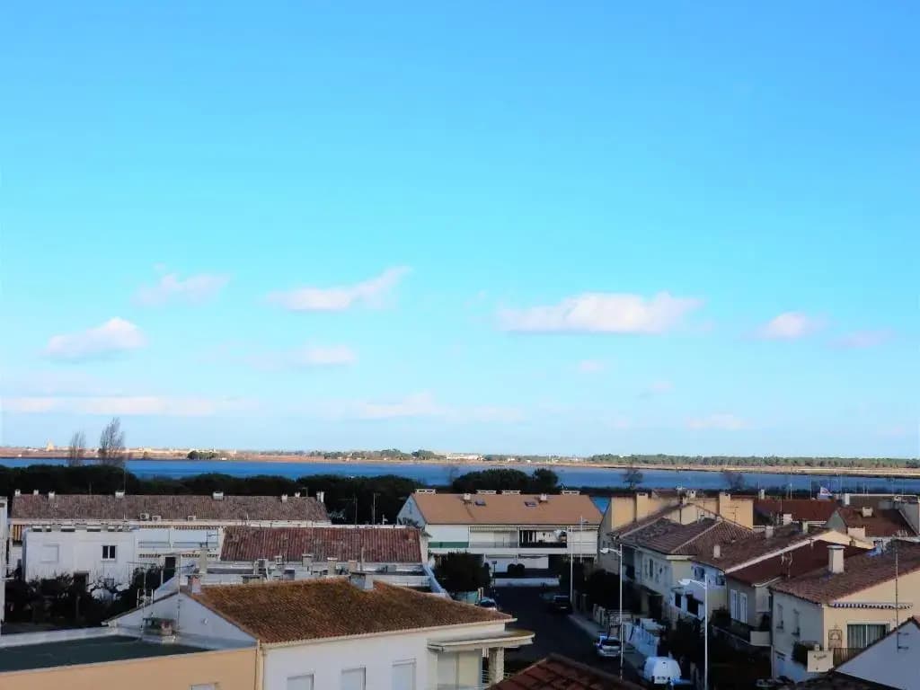 T2 vue mer quartier calme Grau du roi - Miniature 7