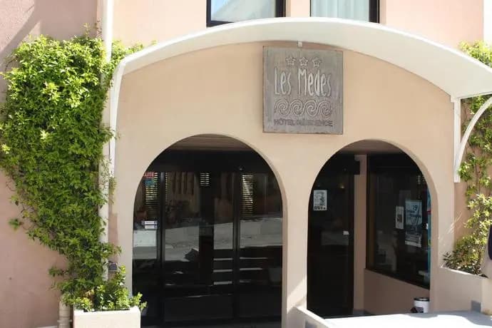 Hotel Résidence Les Mèdes - Photo 1