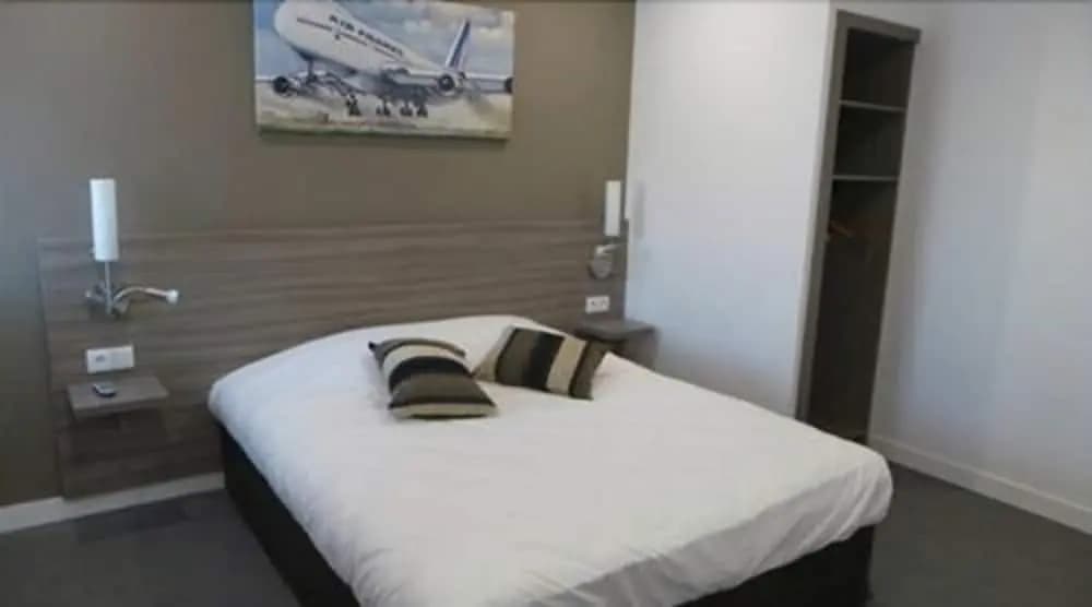 Airport Hotel - Miniature 6