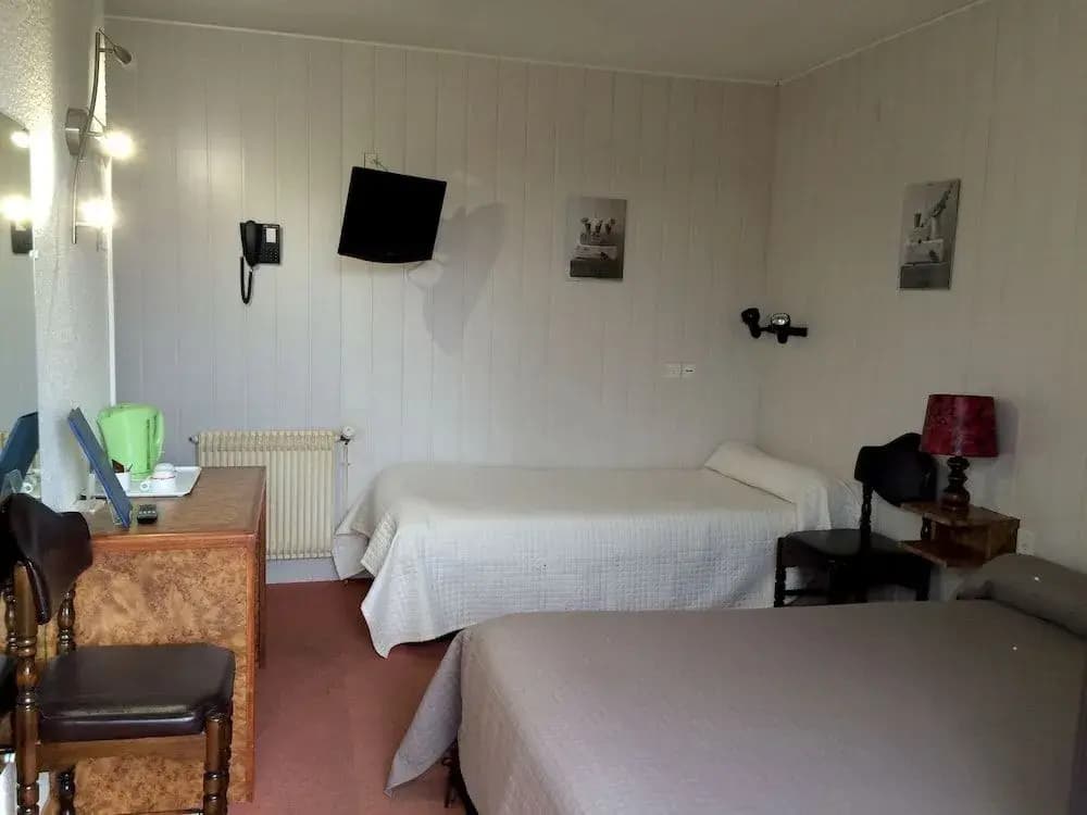 Logis Hôtel Chez la Mère Dépalle - Photo 4