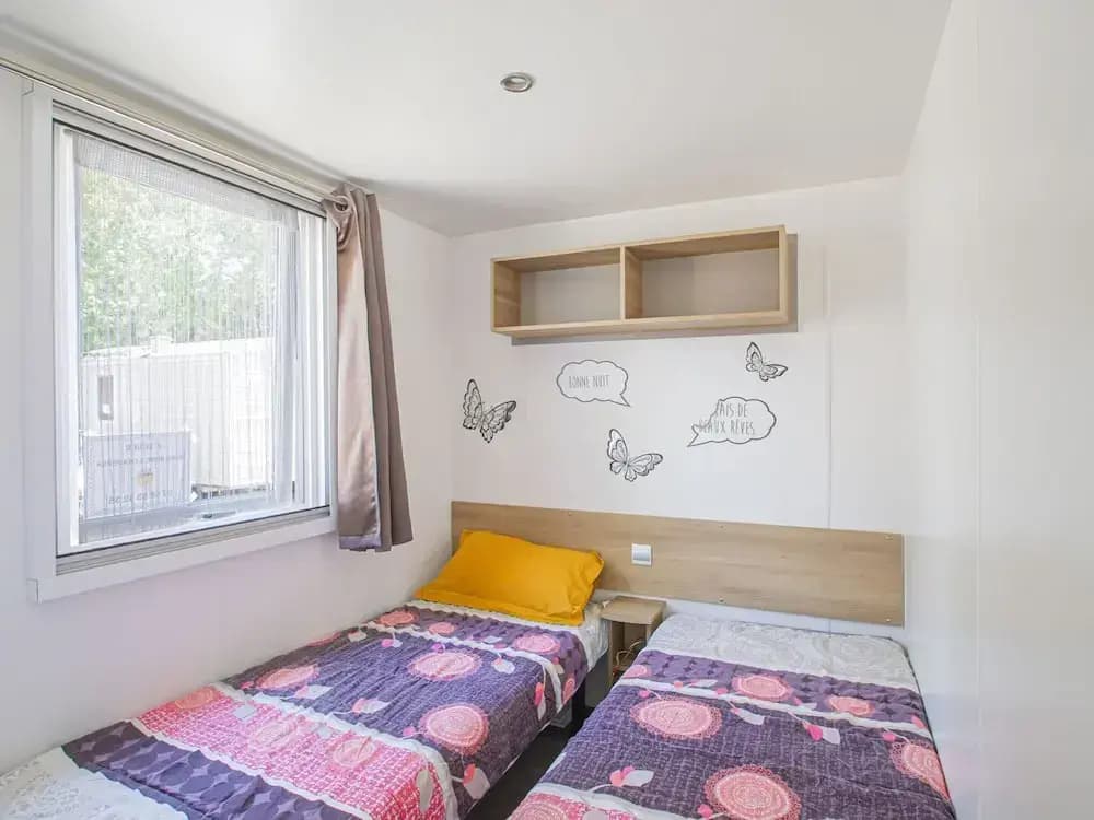 Swanky Mobile Home in Saint Jean de Monts Near Seabeach - Photo 4