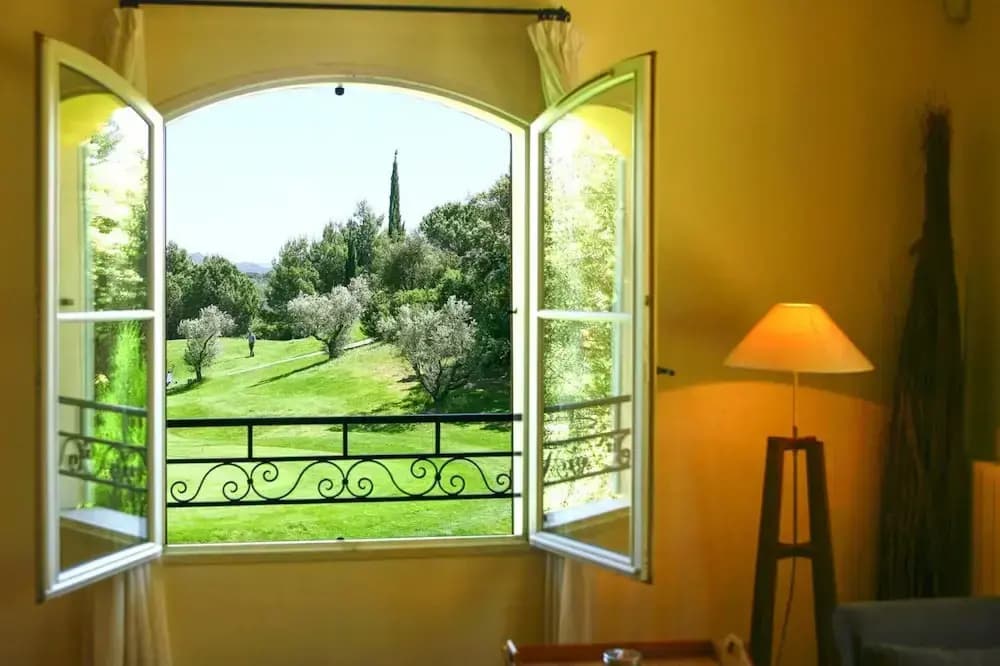 Romantic Couple Getaway in La Motte - Miniature 8
