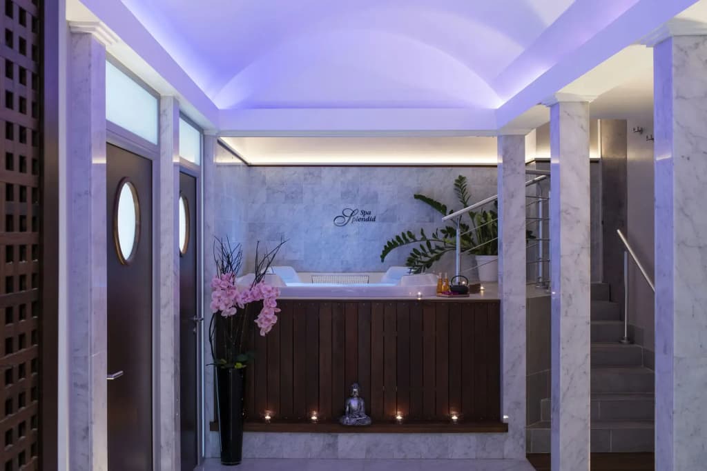 Splendid Hotel & Spa Nice - Photo 2