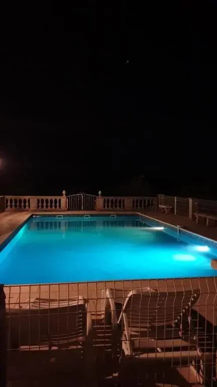Maisonnette au pied de la garrigue - Photo 2
