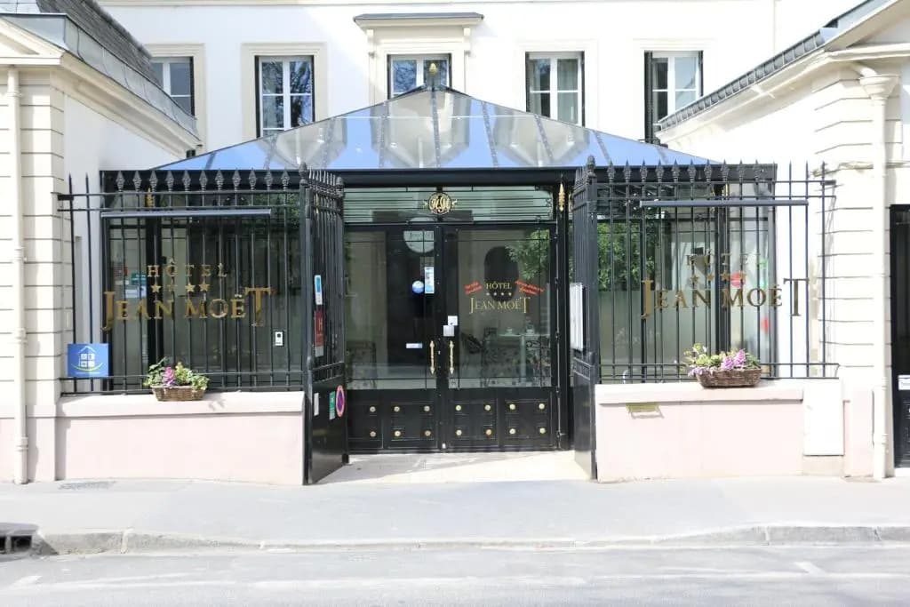 Hôtel Jean Moët - Photo 1
