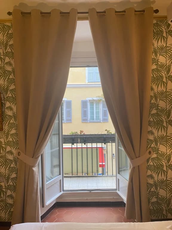 Hotel Central Bastia - Miniature 8