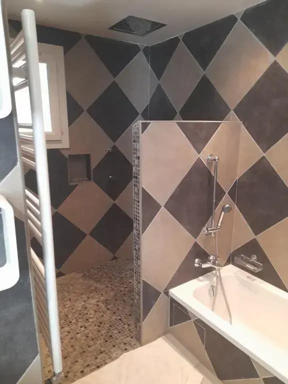 appartement familiale avec extérieur sympas pour profité du soleil - Miniature 6