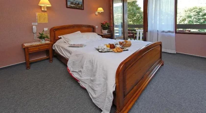 Hotel Le Rochefort - Photo 4