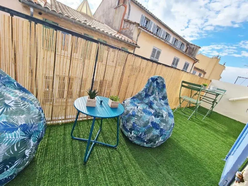 GregBnb-com - Centre Ancien - Studio Roof-Top - CLIMATISÉ - 5eme étage - Miniature 6
