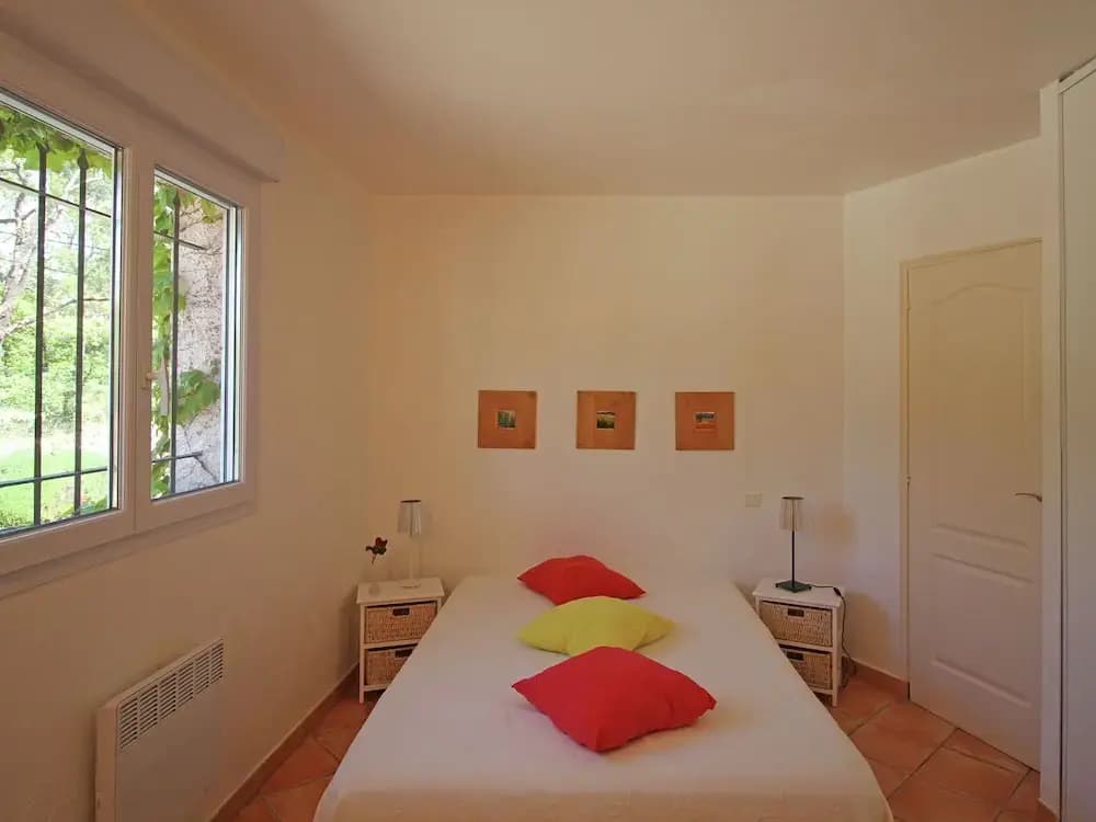 Gorgeous Villa in Bagnols-en-Foret with Swimming Pool - Photo 4