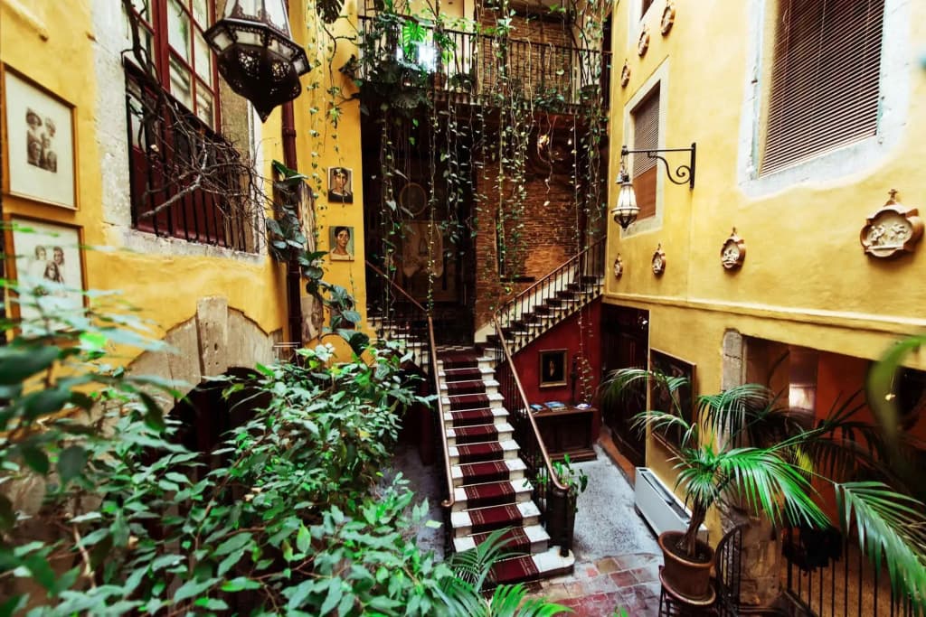 Hôtel de l'Europe - Photo 1
