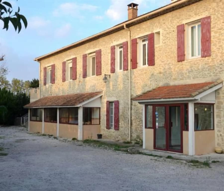 Auberge de Bonpas Logis de France - Photo 1