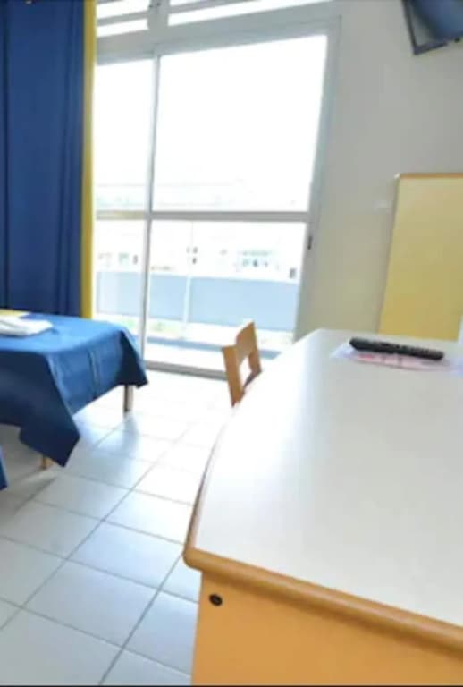 Centre International de Séjour - Hostel - Miniature 7