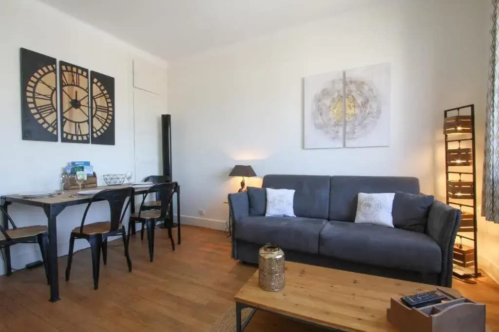 Pretty 2 rooms in the city center - Photo 2