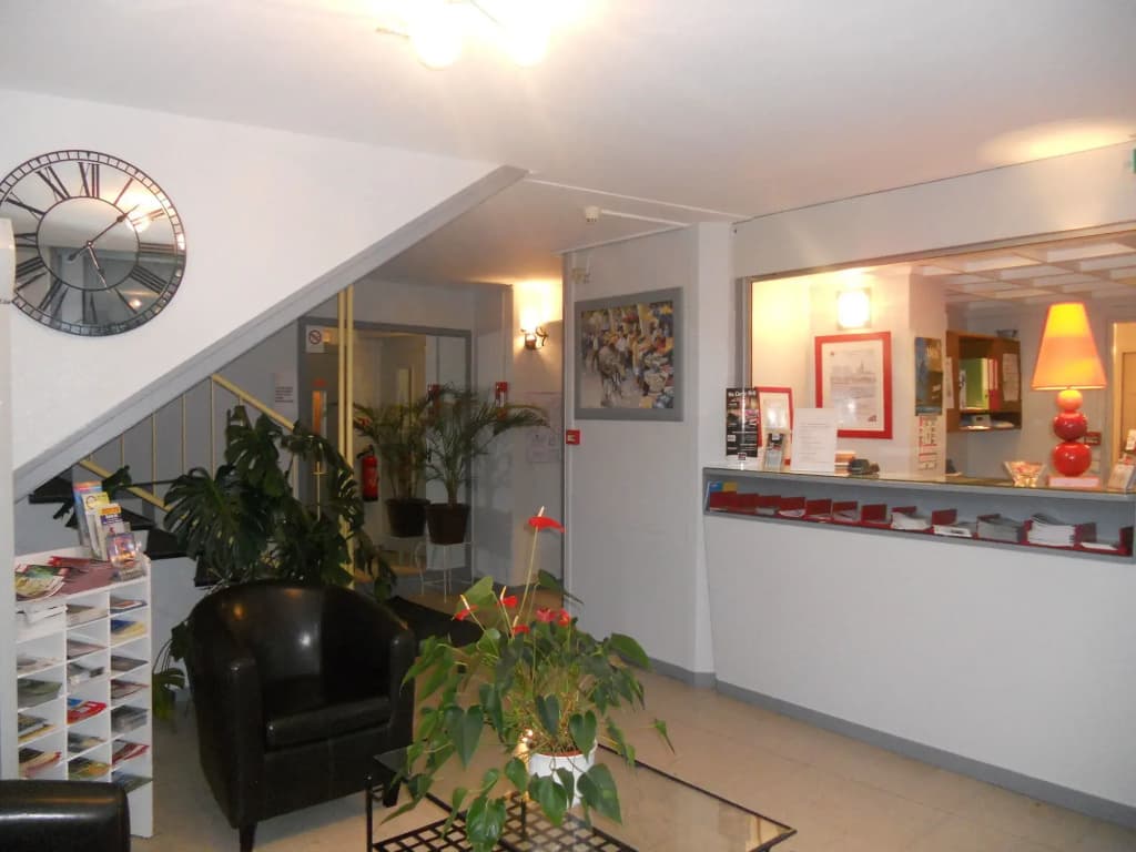 Brit Hotel Hermitage - Photo 2