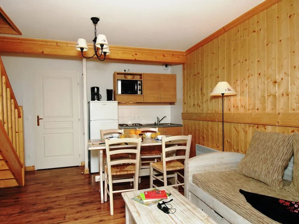 Alpine Retreat With Terrace - Photo 3