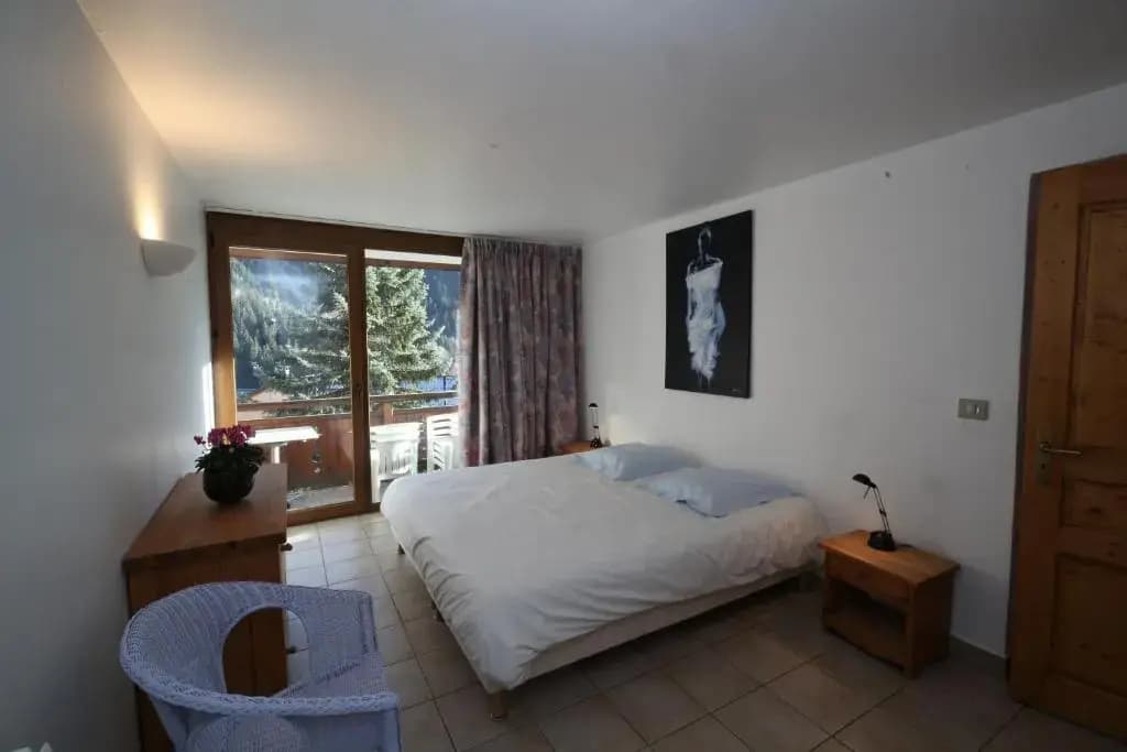 Apartment Ecureuil 200m2, 6 bedrooms - Living room with fireplace - Photo 5