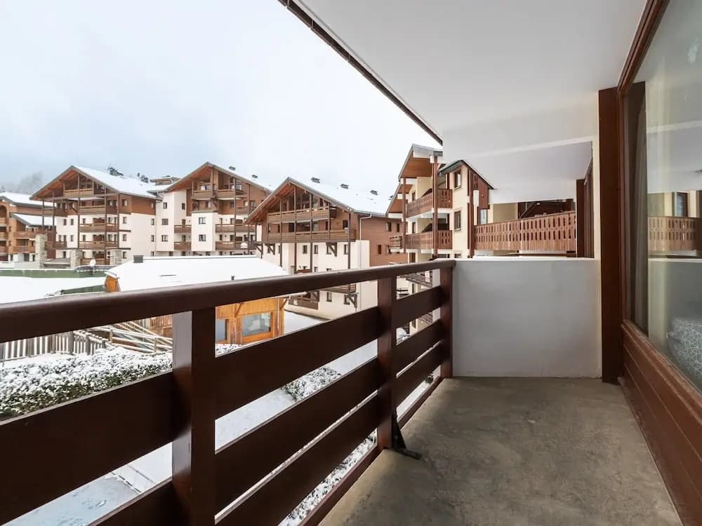 Apartment in France With Ski Slope Access - Miniature 7