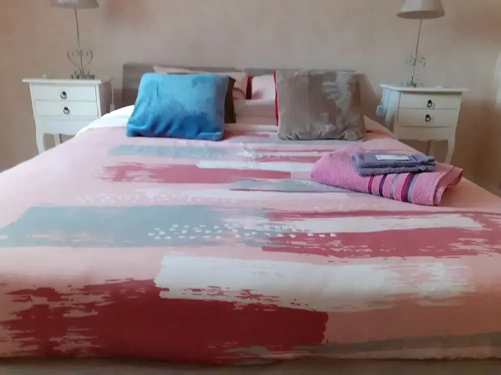 Chambre dans une maison pleine de vie - Photo 2