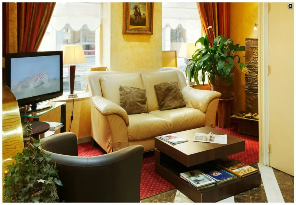 Hôtel Poussin - Photo 2