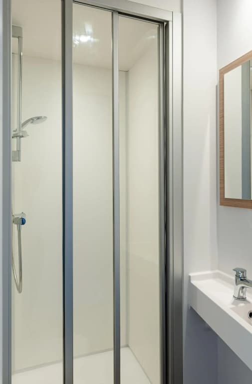 Kyriad ECO - Toulon Ouest La Seyne sur Mer - Miniature 7