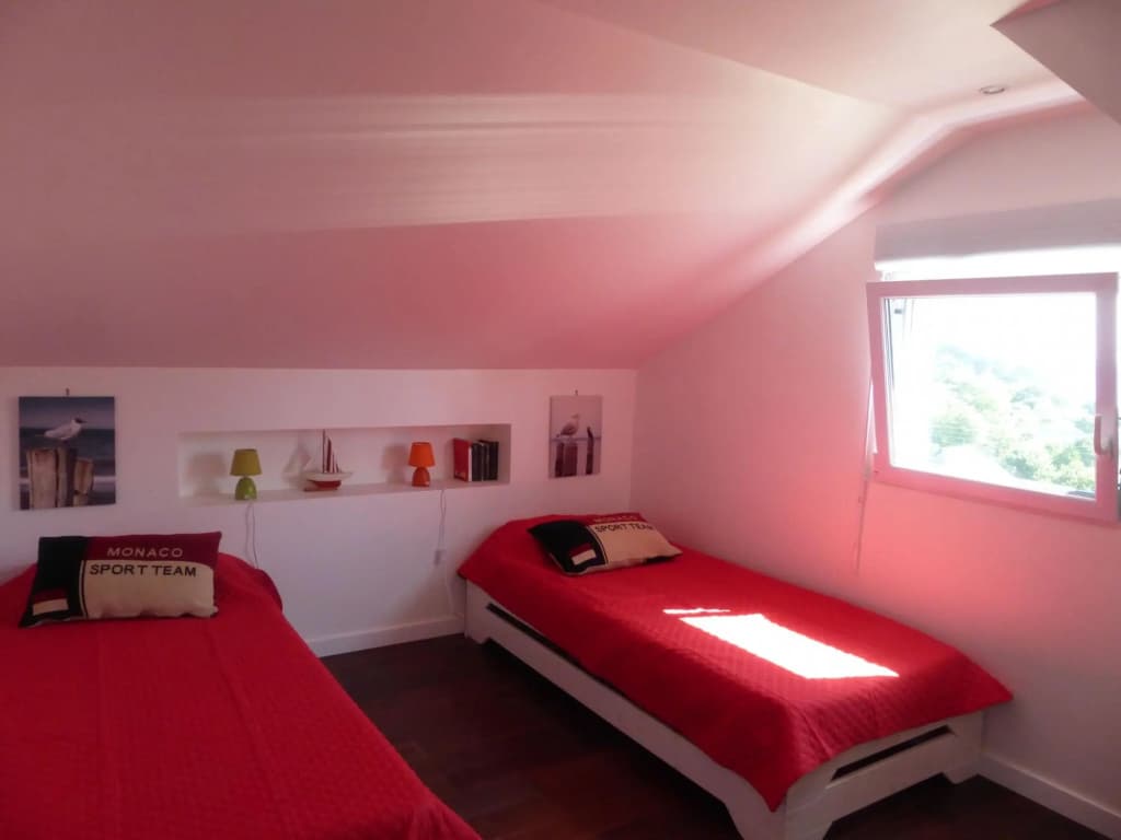 Comfortable Holiday Home With Fantastic sea View - Photo 3
